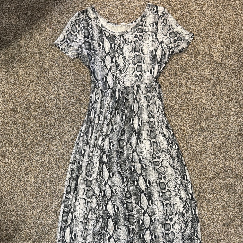 Snakeskin Print Maxi Dress